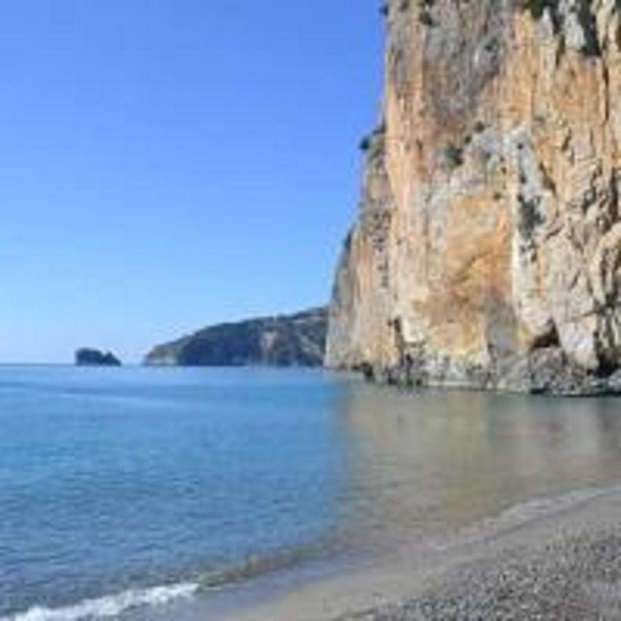 Villa Luisa Sul Mare Капитело Екстериор снимка