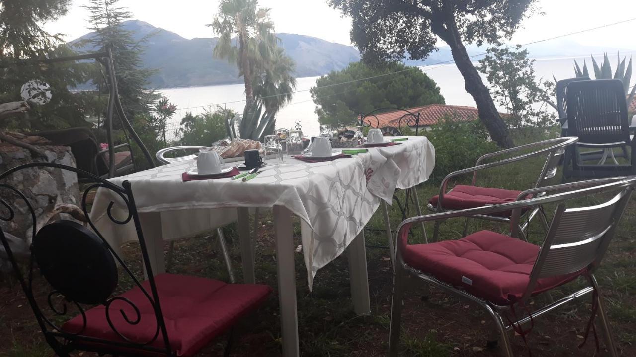 Villa Luisa Sul Mare Капитело Екстериор снимка